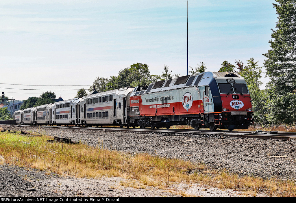 NJT 4503 on train 1168